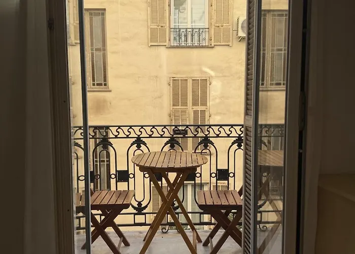 Large 7 Minutes From 公寓 *